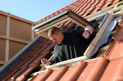 Pose de fenêtres de toit Velux à Bacqueville